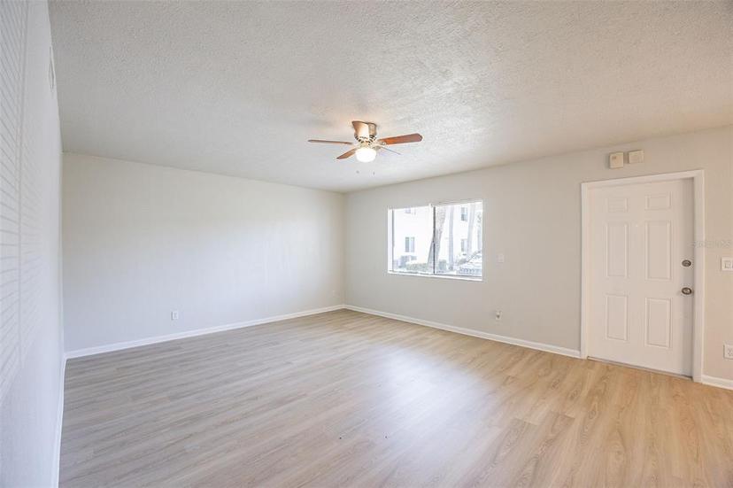 Picture of 4605 Bayshore Drive Unit 6, Naples FL 34112