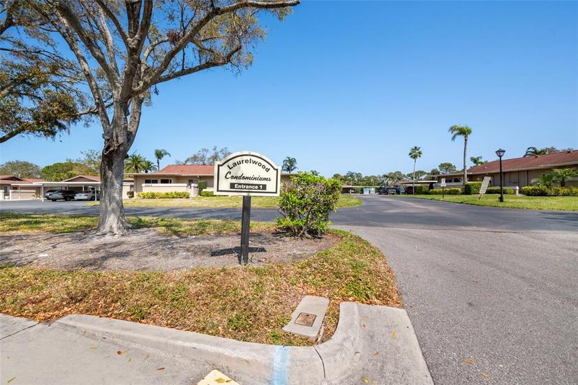Picture of 2260 Oak Neck Road Unit B, Clearwater FL 33763