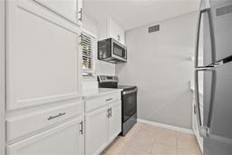 Picture of 10423 Carrollbrook Circle Unit 102, Tampa, FL 33618