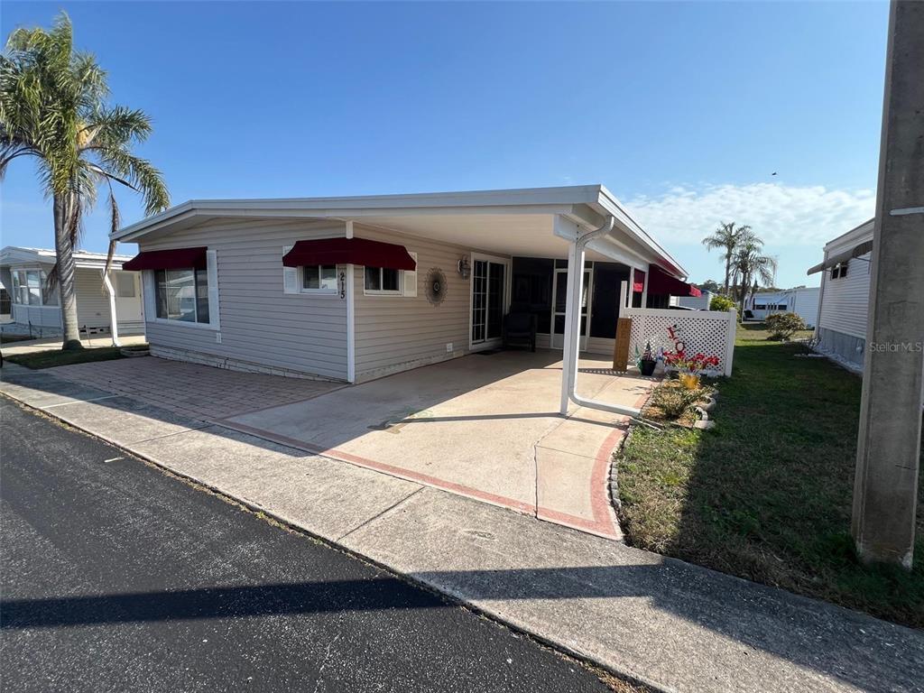Picture of 215 Royal Palm Circle, Largo, FL 33778