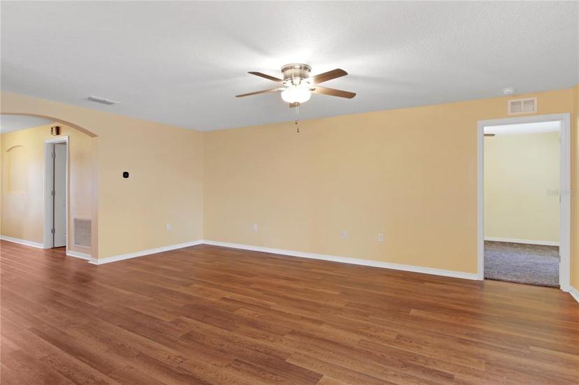 Picture of 2376 Bexley Drive, Tavares FL 32778