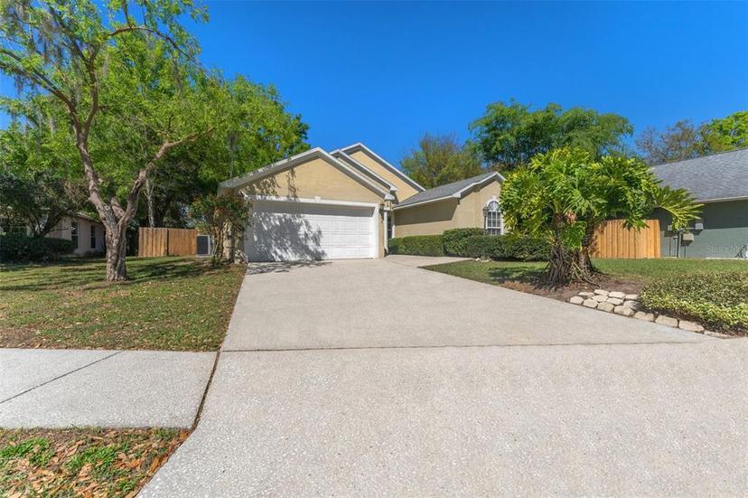 Picture of 408 Valencia Park Drive, Seffner FL 33584