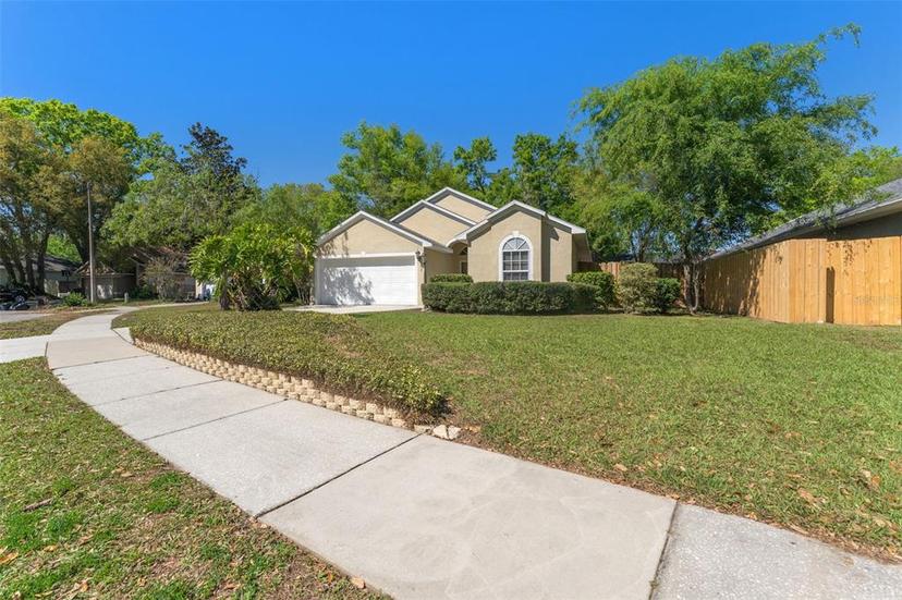 Picture of 408 Valencia Park Drive, Seffner FL 33584