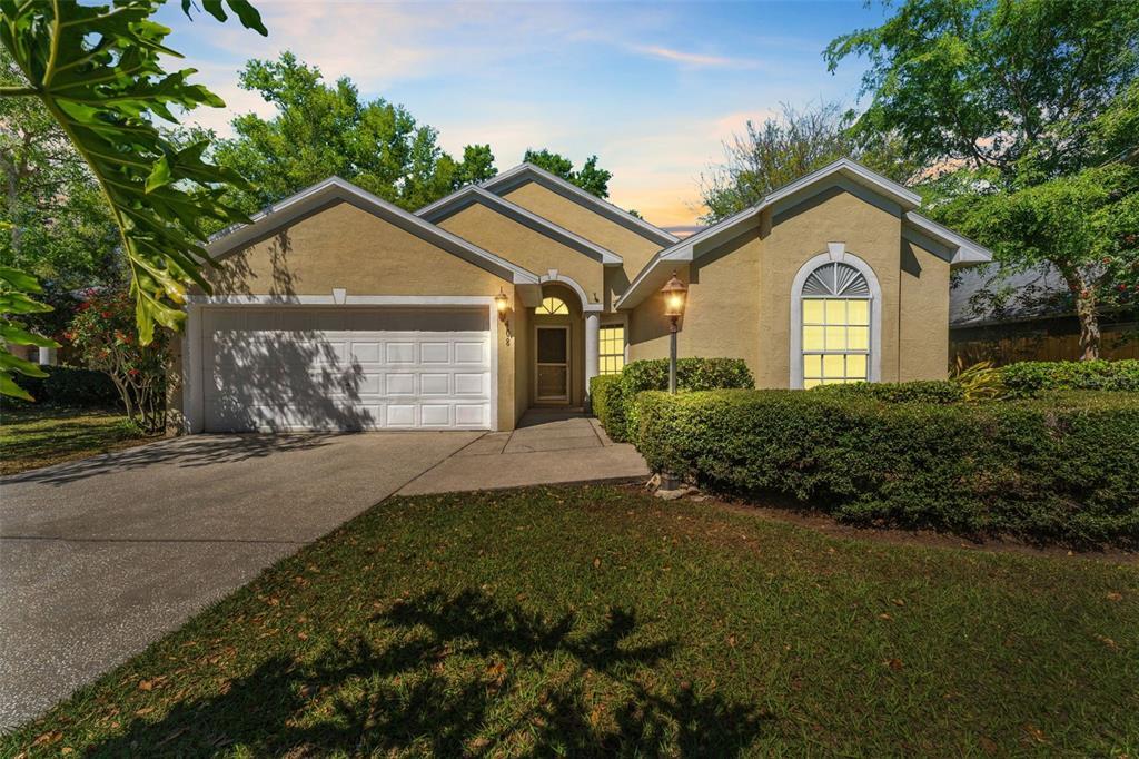 Picture of 408 Valencia Park Drive, Seffner, FL 33584