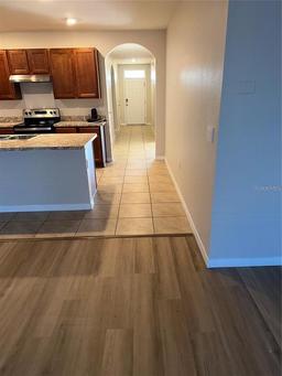 Picture of 717 Squires Grove Dr, Winter Haven, FL 33880