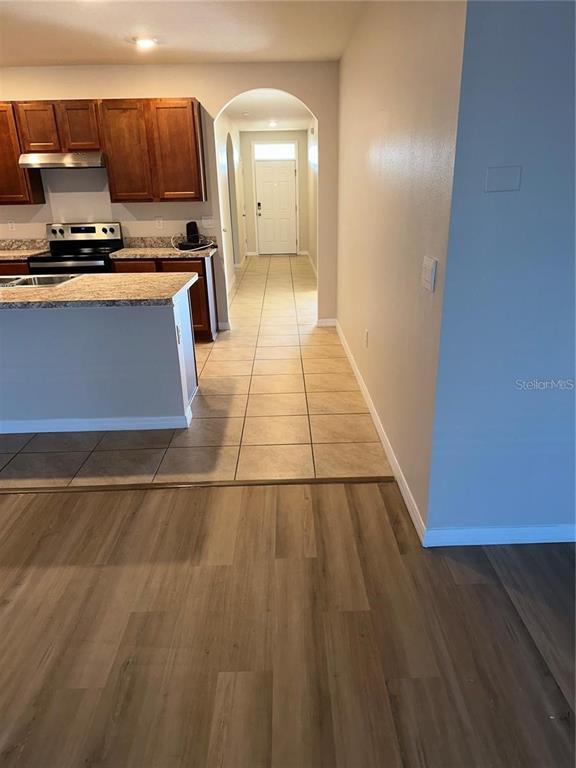 Picture of 717 Squires Grove Dr, Winter Haven FL 33880