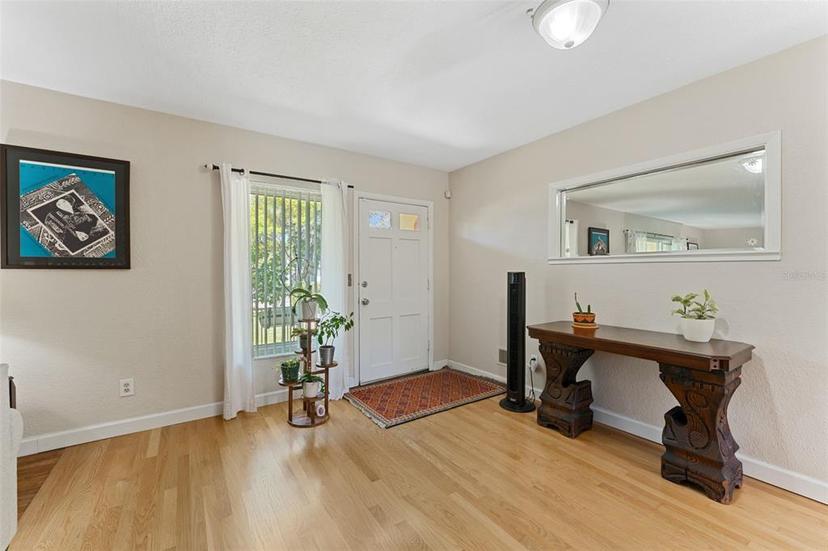 Picture of 419 Richards Avenue, Clearwater FL 33755