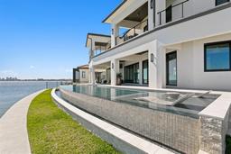 Picture of 1906 Carolina Avenue Ne, St Petersburg, FL 33703