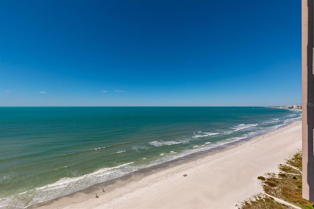Picture of 1520 Gulf Boulevard Unit Ph2, Clearwater Beach, FL 33767