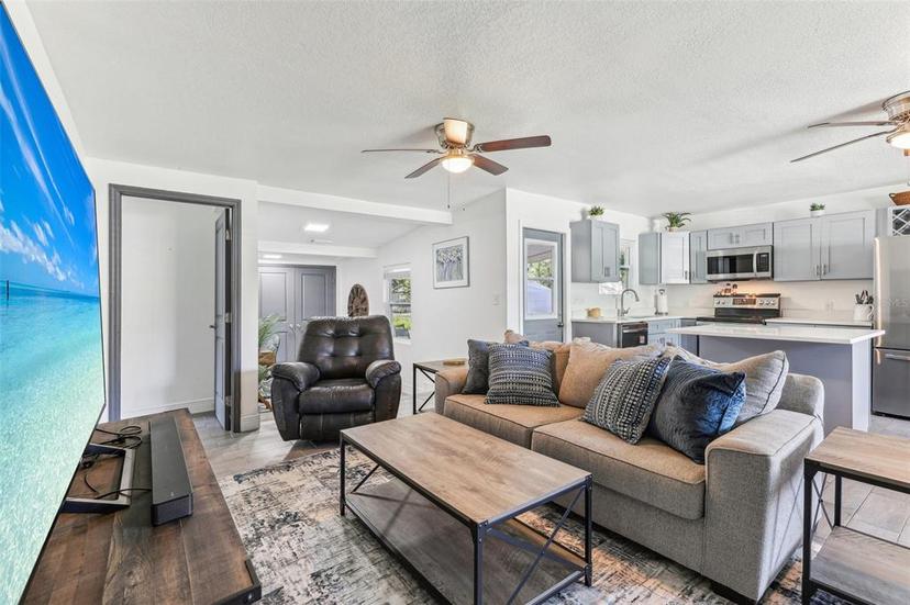 Picture of 1009 Center Street, Plant City FL 33563