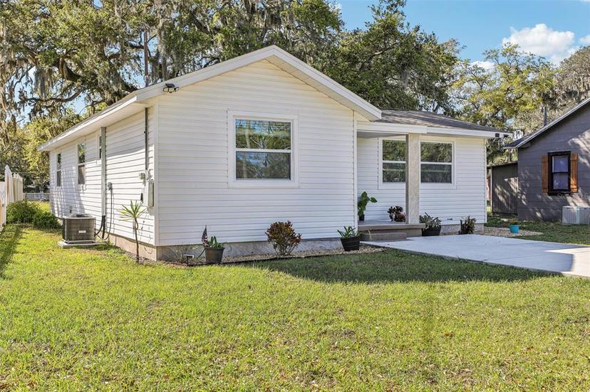 Picture of 1009 Center Street, Plant City FL 33563