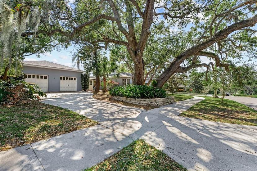 Picture of 325 Orangeview Avenue, Clearwater FL 33755