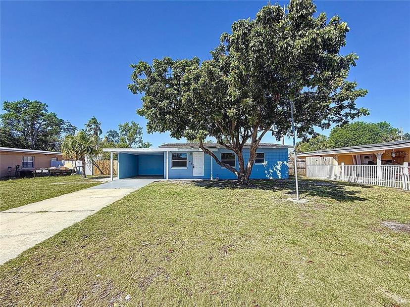 Picture of 4716 Town N Country Boulevard, Tampa FL 33615