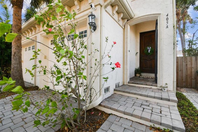 Picture of 405 S Tampania Avenue Unit A, Tampa FL 33609