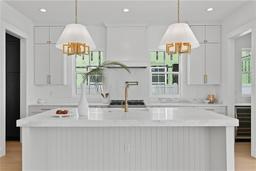 Picture of 1239 36Th Avenue N, St Petersburg, FL 33704