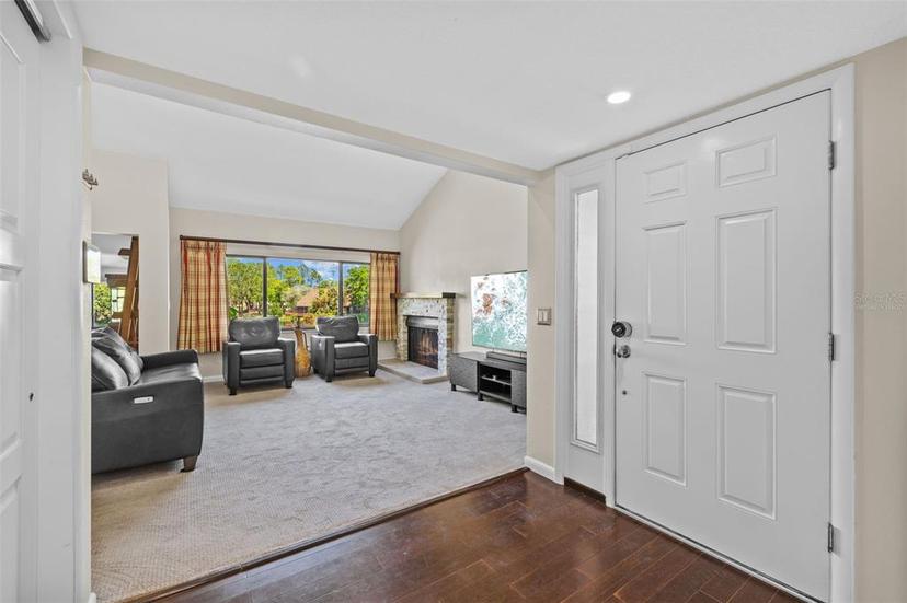 Picture of 4160 Pinelake Lane Unit 201, Tampa FL 33618