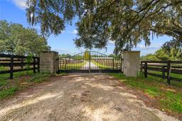 Picture of 13800 NE Jacksonville Road, Citra, FL 32113