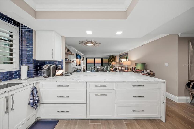 Picture of 101 Sunset Drive Unit 103, Sarasota FL 34236
