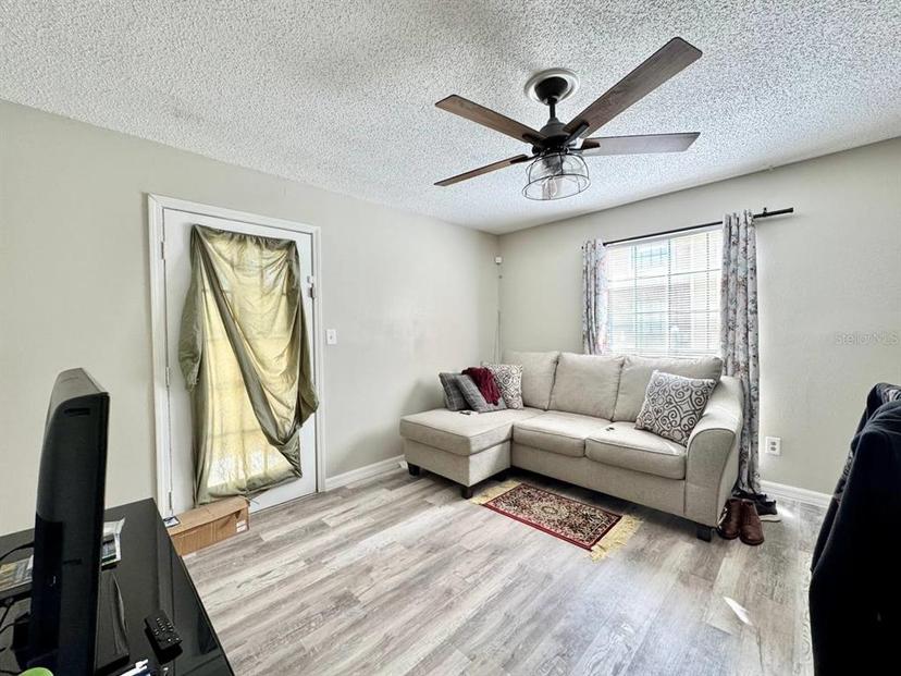 Picture of 8742 Mallard Reserve Drive Unit 101, Tampa FL 33614