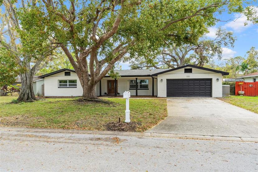 Picture of 1881 Oak Park Drive N, Clearwater FL 33764