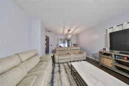 Picture of 6930 Summer Harbor Lane, Riverview, FL 33578