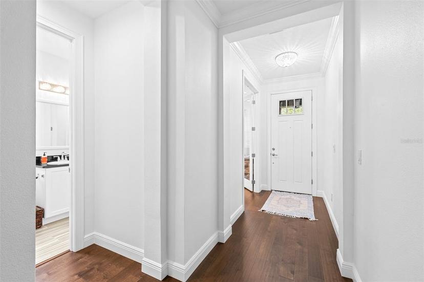 Picture of 3115 W Paxton Avenue, Tampa FL 33611