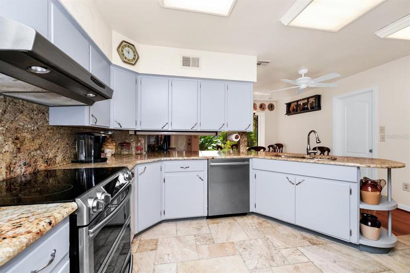 Picture of 1532 Lake Shore Drive, Orlando FL 32803
