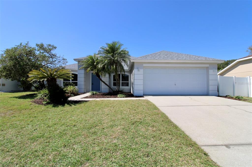 Picture of 806 Sand Ridge Drive, Valrico, FL 33594