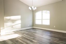 Picture of 806 Sand Ridge Drive, Valrico, FL 33594