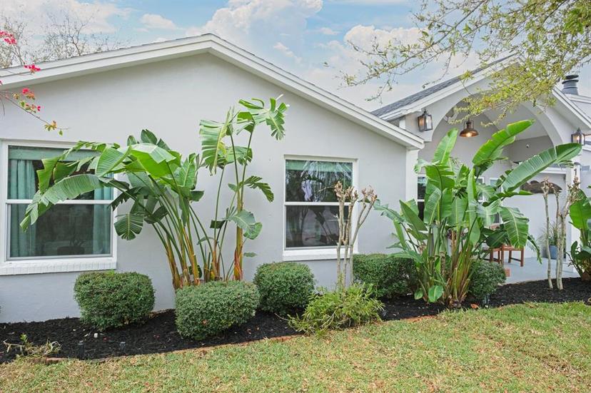 Picture of 1016 Greenleaf Way, Tarpon Springs FL 34689