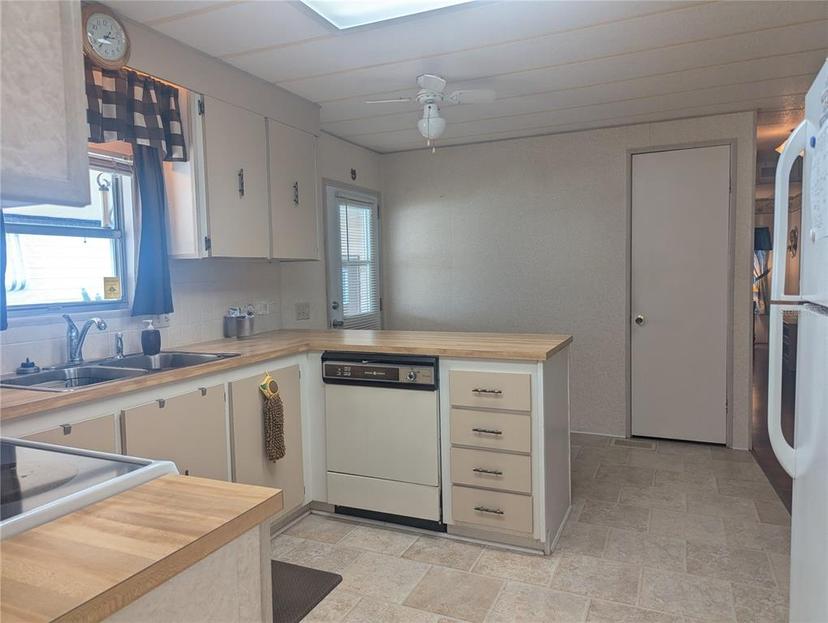 Picture of 1007 Forest Lake Drive, Lakeland FL 33809