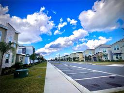 Picture of 9122 Sommerset Hills Drive, Davenport, FL 33896