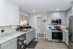 Picture of 8713 Hampden Drive, Tampa, FL 33626