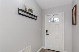 Picture of 8713 Hampden Drive, Tampa, FL 33626