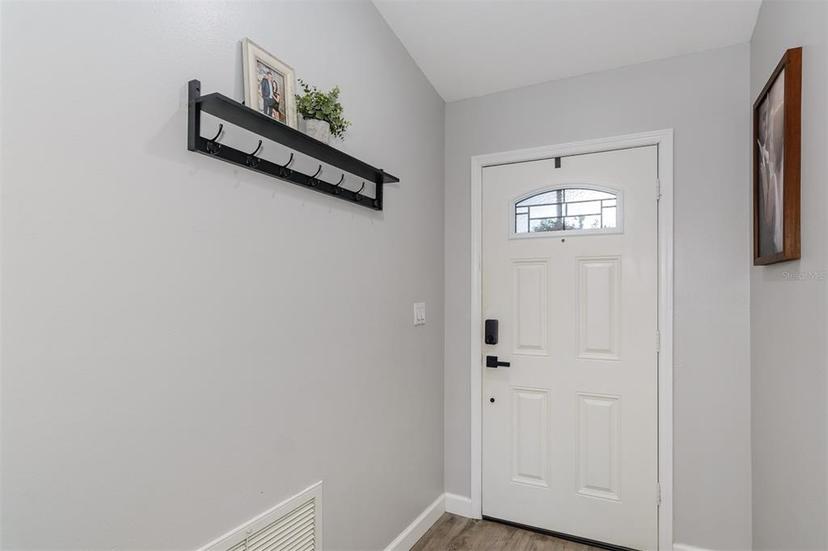 Picture of 8713 Hampden Drive, Tampa FL 33626