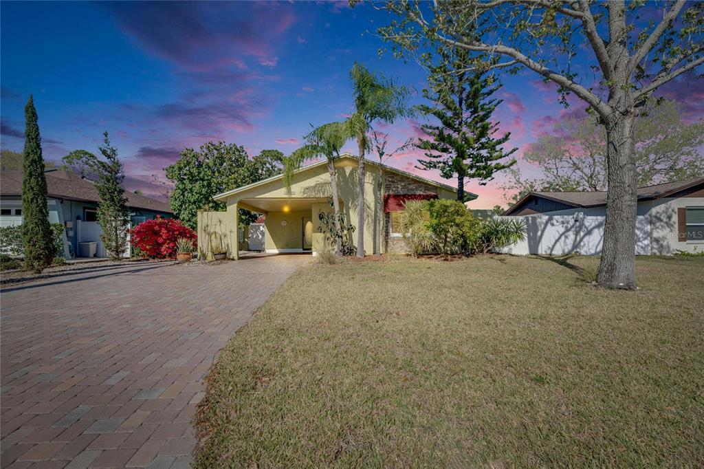 Picture of 10719 Drummond Road, Tampa, FL 33615