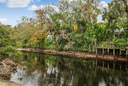 Picture of 1733 E Mulberry Drive, Tampa, FL 33604