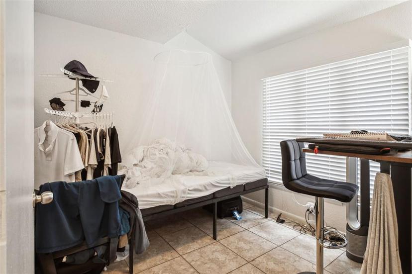 Picture of 1733 E Mulberry Drive, Tampa FL 33604