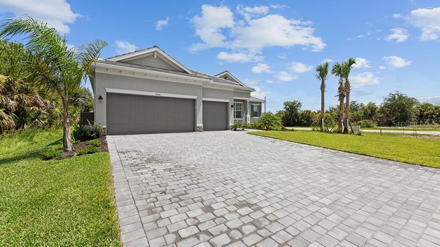 Picture of 15547 Stuart Circle, Port Charlotte, FL 33981