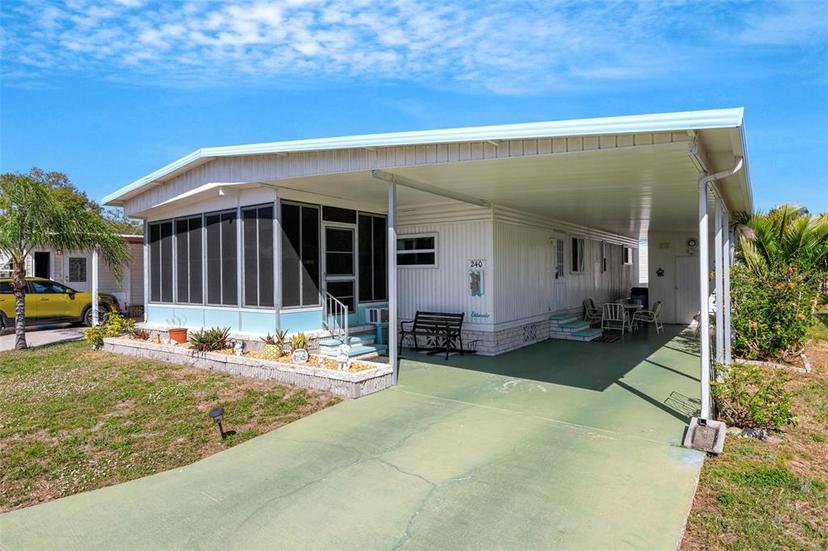 Picture of 5619 Bayshore Road Unit 240, Palmetto FL 34221