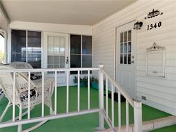 Picture of 1340 Elkhart Circle, Tavares, FL 32778