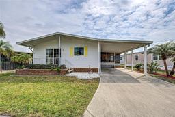 Picture of 54 N Easter Island Circle, Englewood, FL 34223