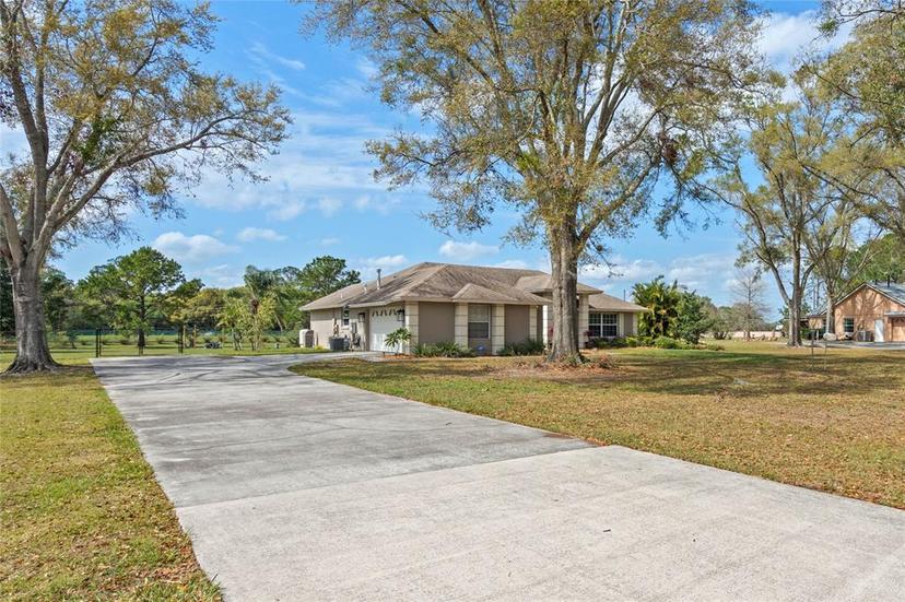 Picture of 7729 Lake Andrea Circle, Mount Dora FL 32757