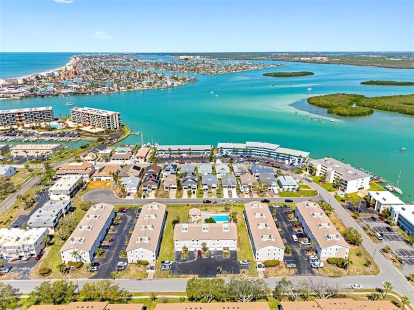 Picture of 255 Capri Circle N Unit 8, Treasure Island FL 33706