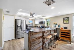 Picture of 255 Capri Circle N Unit 8, Treasure Island, FL 33706