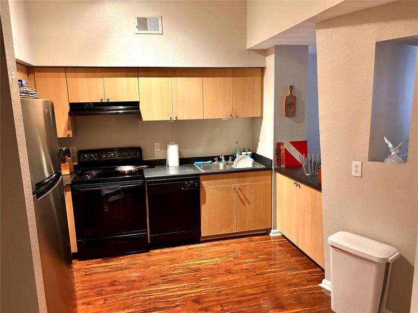 Picture of 2320 W Azeele Street Unit 317, Tampa FL 33609