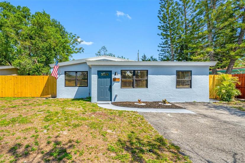 Picture of 217 Emerald Lane, Largo FL 33771