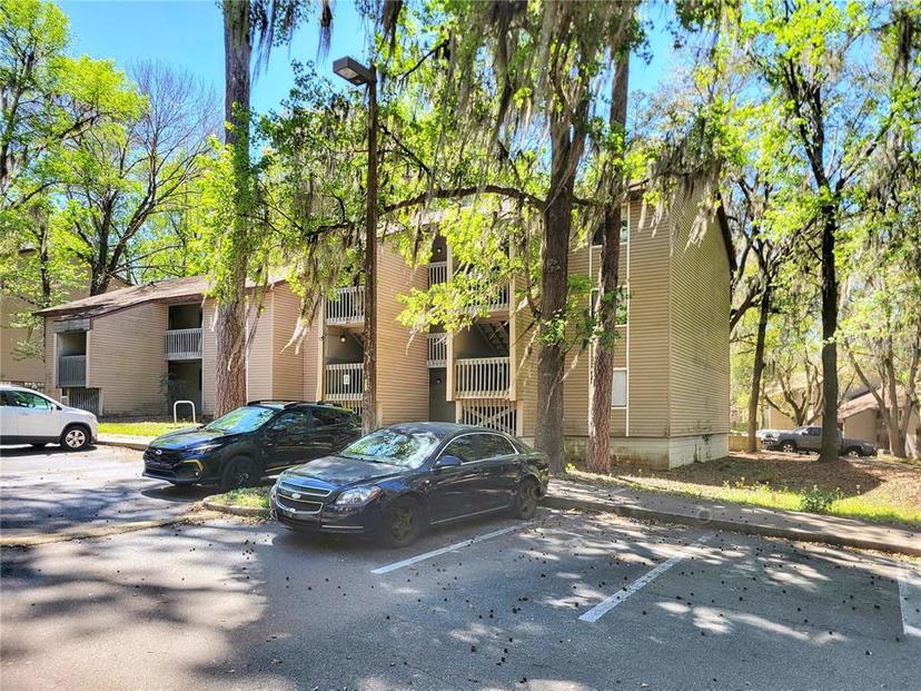Picture of 109 SE 16Th Avenue Unit Q301, Gainesville FL 32601