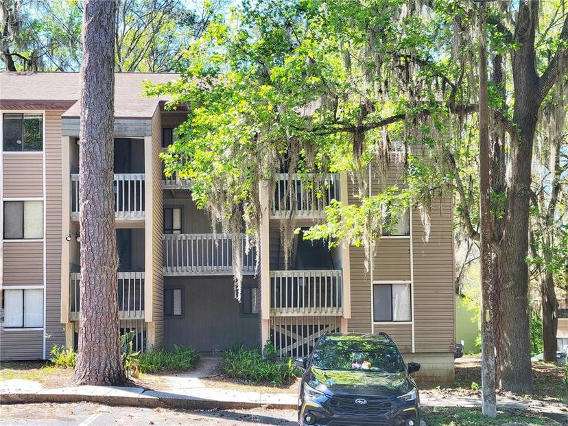 Picture of 109 SE 16Th Avenue Unit Q301, Gainesville FL 32601