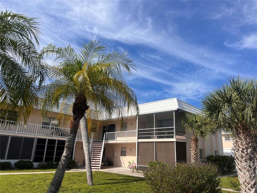 Picture of 460 Base Avenue E Unit 129, Venice FL 34285